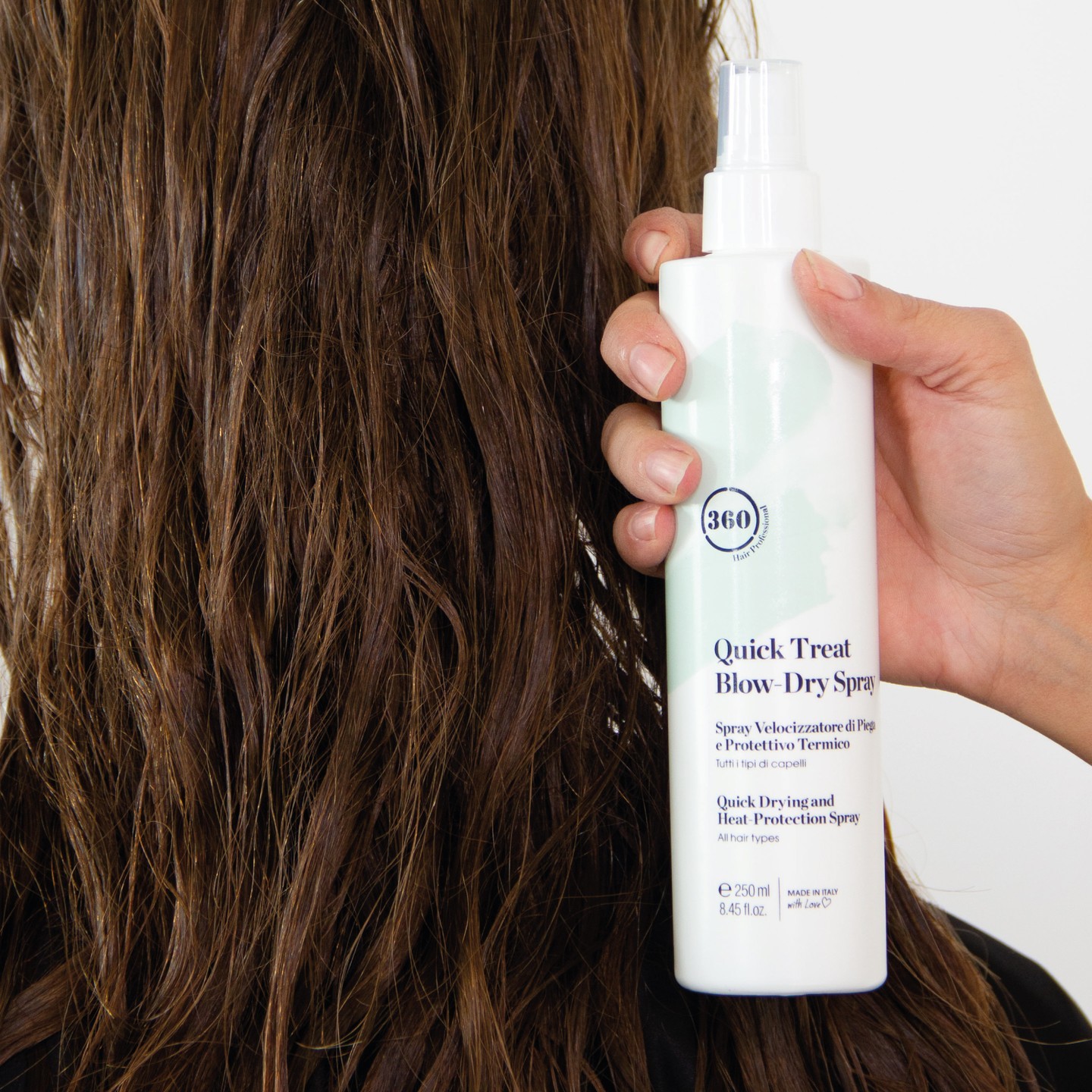 💚Treat your hair quickly and get heat protection with Quick Treat Spray!
.
.
.
💚Azione rapida e protezione dal calore sui tuoi capelli con Quick Treat Spray!

.
.
.
#360hair #360hairprofessional
#360hairproducts
#madeinitalywithlove